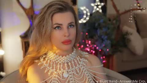 Snapshot of _lady__m_ chatting on July 2026 11:29:02 PM _lady__m_ online show from July 2026 11:29:02 PM