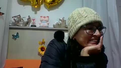 SANDRA online show from September 2025 10:15:02 PM