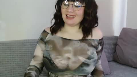 Snapshot of _lalilu_ chatting on January 2025 10:10:02 AM _lalilu_ online show from January 2025 10:10:02 AM