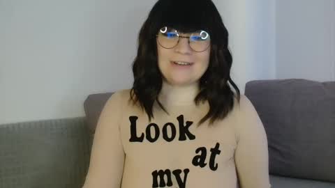 Snapshot of _lalilu_ chatting on February 2025 10:59:02 AM _lalilu_ online show from February 2025 10:59:02 AM