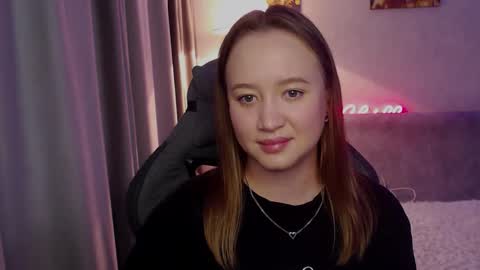 _lalune_ online show from October 2025 08:04:02 AM