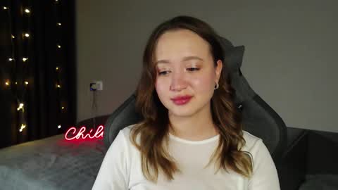 _lalune_ online show from January 2026 10:12:02 PM