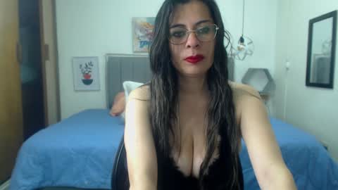 paulina  online show from February 2025 08:26:02 PM