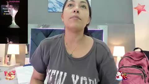 Lauralove online show from March 2026 08:36:01 PM