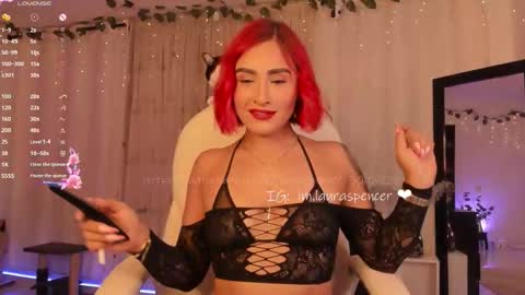 Snapshot of _lauraspencer_ chatting on September 2025 06:40:02 AM Laura online show from September 2025 06:40:02 AM