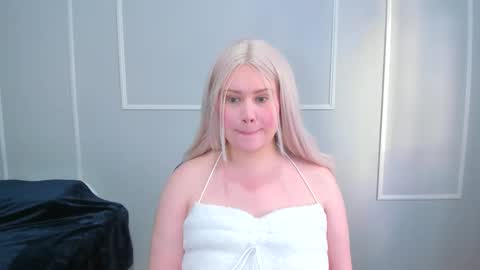 Snapshot of _leana_oo chatting on November 2025 01:13:01 PM leana online show from November 2025 01:13:01 PM