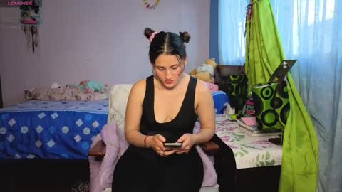 Lindasy online show from November 2025 09:03:02 PM