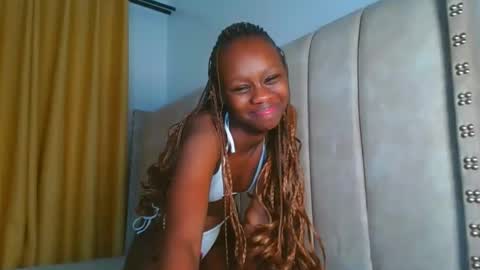 Littlevenus online show from September 2025 03:31:01 AM