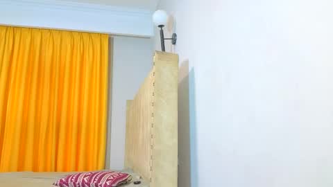 Littlevenus online show from April 2026 02:45:01 PM