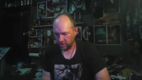 That guy online show from November 2025 05:02:01 PM