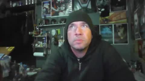 That guy online show from December 2025 11:21:01 PM