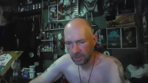 Snapshot of _longfellow chatting on June 2026 05:33:02 PM That guy online show from June 2026 05:33:02 PM