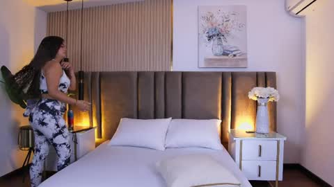 Luisa merrid online show from April 2026 11:48:02 AM