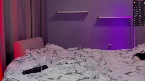 _lorra online show from January 2026 06:45:01 PM