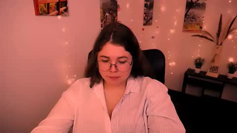 Snapshot of _lovely_mary chatting on September 2025 08:14:01 AM Mary online show from September 2025 08:14:01 AM