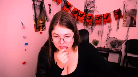 Snapshot of _lovely_mary chatting on October 2025 10:06:01 AM Mary online show from October 2025 10:06:01 AM