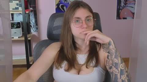 Snapshot of _lovelylove_ chatting on March 2026 08:30:01 PM Ann online show from March 2026 08:30:01 PM