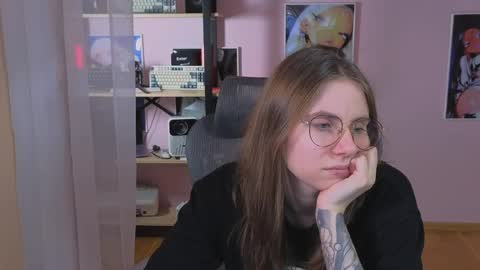 Snapshot of _lovelylove_ chatting on April 2026 08:20:02 PM Ann online show from April 2026 08:20:02 PM