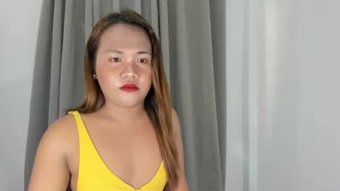 Snapshot of _lovelyyan69_ chatting on February 2025 05:02:02 AM _lovelyyan69_ online show from February 2025 05:02:02 AM