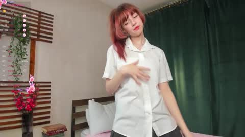 _lucystars online show from October 2025 02:28:02 PM