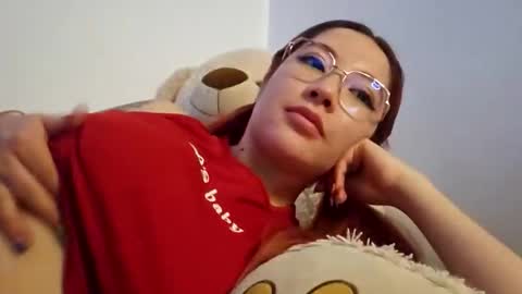 Snapshot of _lunaa__ chatting on September 2025 07:19:01 AM _lunaa__ online show from September 2025 07:19:01 AM
