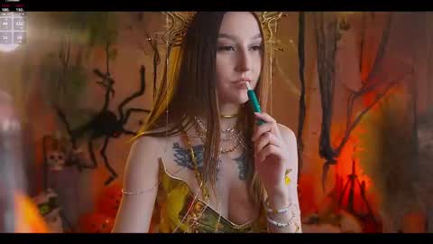 Madina- Mads online show from October 2025 11:39:01 PM