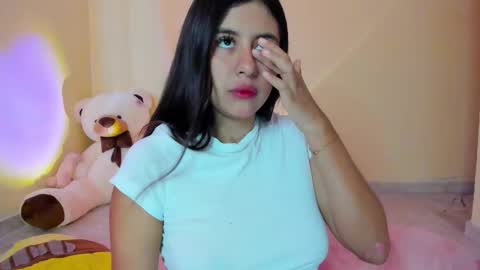 Snapshot of _maiahairy_ chatting on October 2025 01:09:01 PM Maia online show from October 2025 01:09:01 PM
