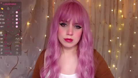 Kira online show from December 2024 12:07:02 PM