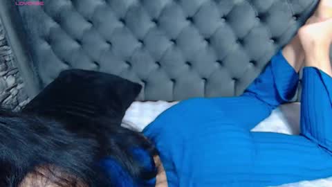  Mari  online show from November 2025 08:14:02 AM