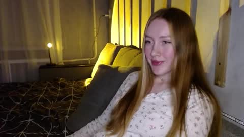 Snapshot of _marianne_ chatting on November 2025 06:08:02 PM online show from November 2025 06:08:02 PM