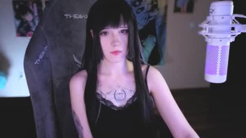 Snapshot of _mariko_ chatting on February 2025 02:52:02 PM Mariko online show from February 2025 02:52:02 PM