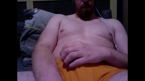 _maverick1985_ online show from February 2025 11:43:01 PM