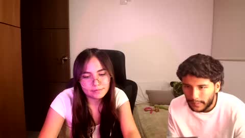 Snapshot of _maxxx1_ chatting on July 2026 01:44:02 AM max and abby online show from July 2026 01:44:02 AM