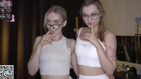 Elva and Kate  online show from October 2025 05:30:02 AM