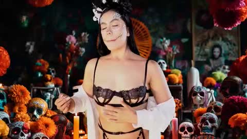 Megan online show from October 2025 08:54:02 PM