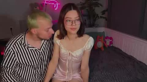 Snapshot of _meowmeowmeow chatting on September 2025 08:03:01 PM CAT online show from September 2025 08:03:01 PM