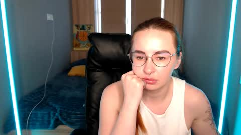 Snapshot of _mi_amore chatting on April 2026 06:50:01 AM _mi_amore online show from April 2026 06:50:01 AM