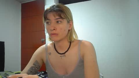 Snapshot of _mia_foster1 chatting on April 2026 02:31:01 AM Mia-foster online show from April 2026 02:31:01 AM
