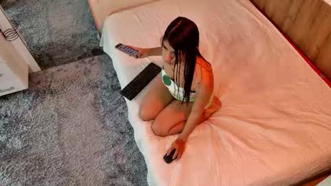 Mia online show from August 2026 07:06:01 PM
