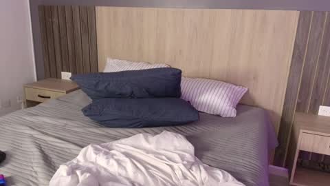 _miamiller_ online show from February 2025 01:52:02 AM