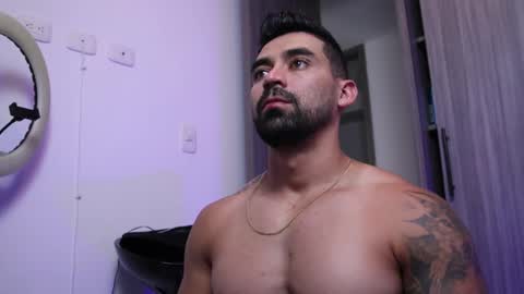 soy mike online show from December 2025 09:43:02 PM