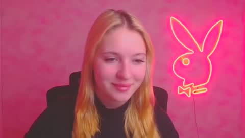 Melanie online show from November 2025 06:47:02 AM