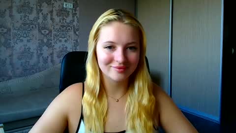 Snapshot of _mila_la_ chatting on July 2026 09:26:01 AM Melanie online show from July 2026 09:26:01 AM