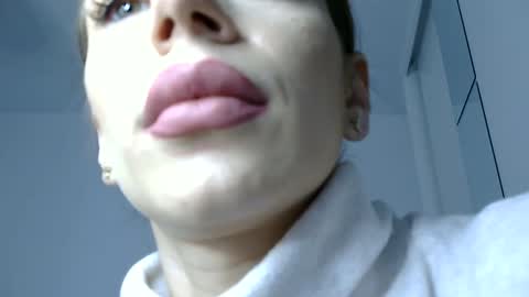 Snapshot of _milagoddess chatting on February 2025 05:16:02 PM AstrideVonTeese online show from February 2025 05:16:02 PM