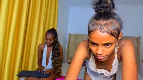 Mimi online show from March 2026 02:11:02 PM