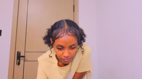 Mimi online show from April 2026 02:58:01 PM