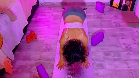 karoline uwu online show from October 2025 12:25:02 AM