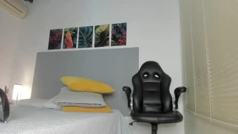 _molly_rosse_ online show from February 2026 12:04:02 PM