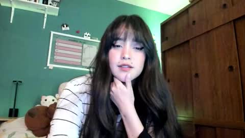 Snapshot of _moon_cake_ chatting on March 2026 02:37:01 AM Next stream 950 pm Colombia time xd online show from March 2026 02:37:01 AM