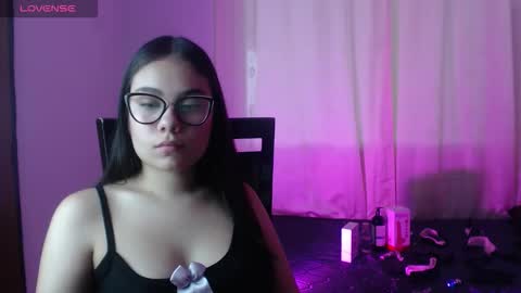 _moon_rosee online show from March 2026 03:51:02 PM